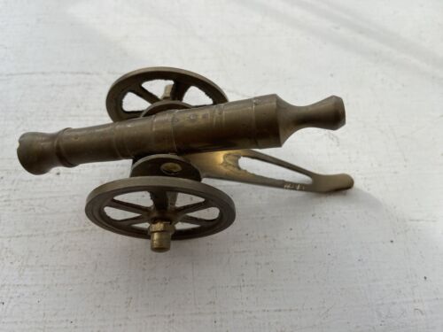 Small Antique Brass Field Cannon Collectable Brassware