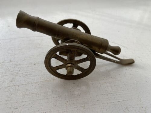 Small Antique Brass Field Cannon Collectable Brassware
