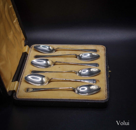 Lovely Set of Rat Tail Solid Silver Coffee Spoons By Robert Pringle & Sons