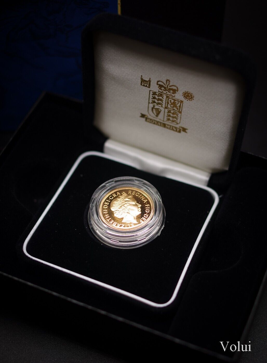 The 2001 Gold Proof Sovereign Coin In Original Box With Paperwork United Kingdom