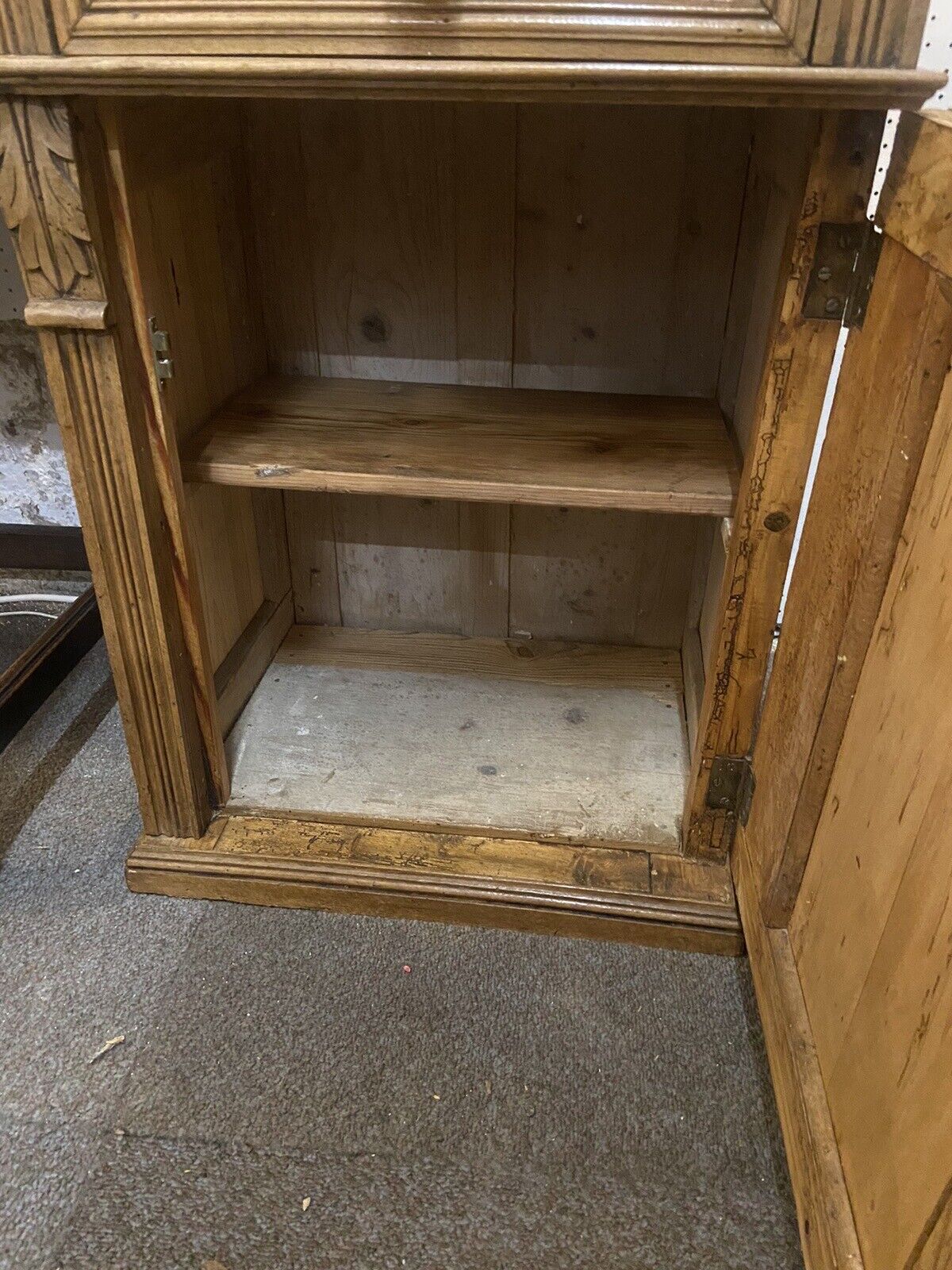 Beautiful Rustic French Bedside Table / Cupboard / Cabinet Furniture