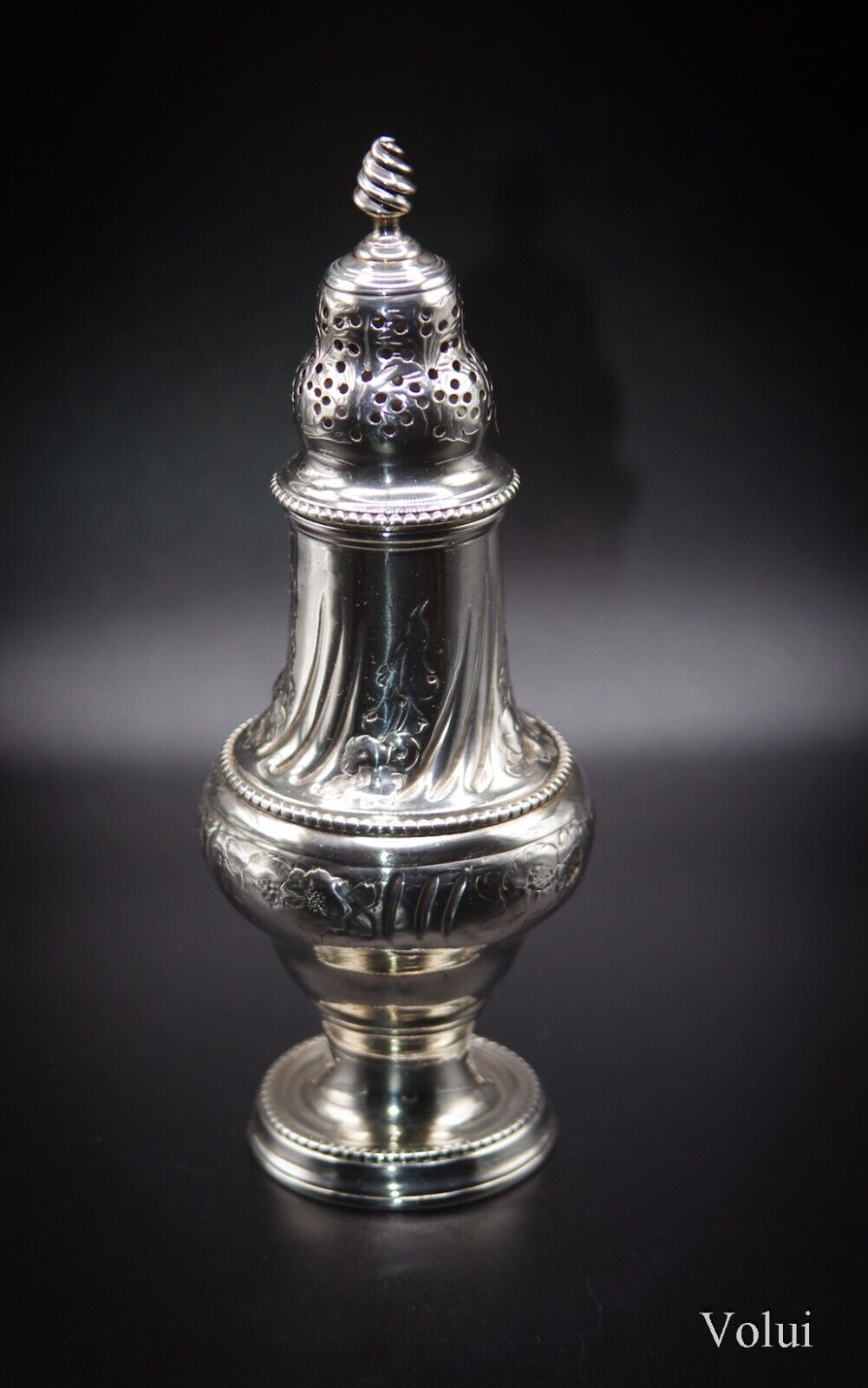 Early Thomas Daniell Georgian 1775 London Silver Pepper / Caster / Shaker