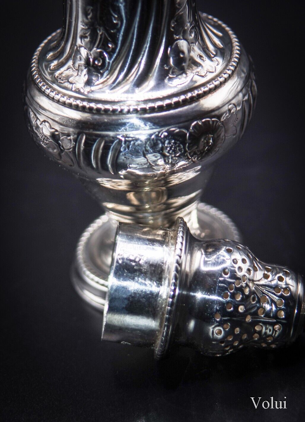 Early Thomas Daniell Georgian 1775 London Silver Pepper / Caster / Shaker