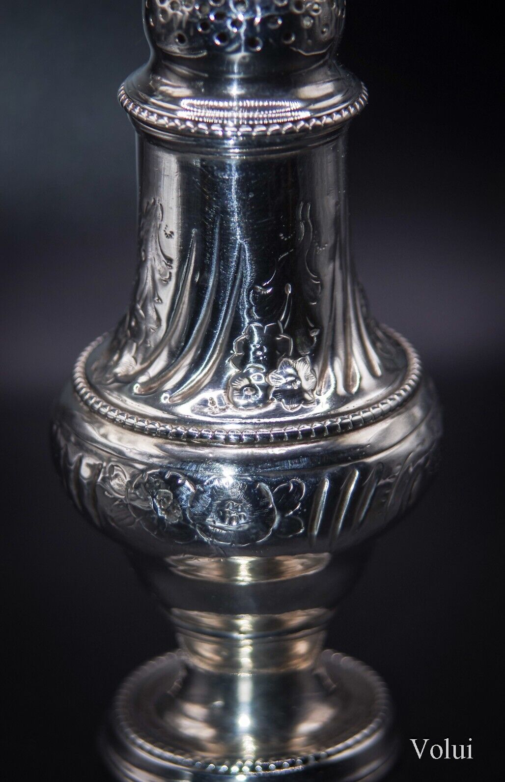 Early Thomas Daniell Georgian 1775 London Silver Pepper / Caster / Shaker