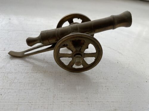 Small Antique Brass Field Cannon Collectable Brassware