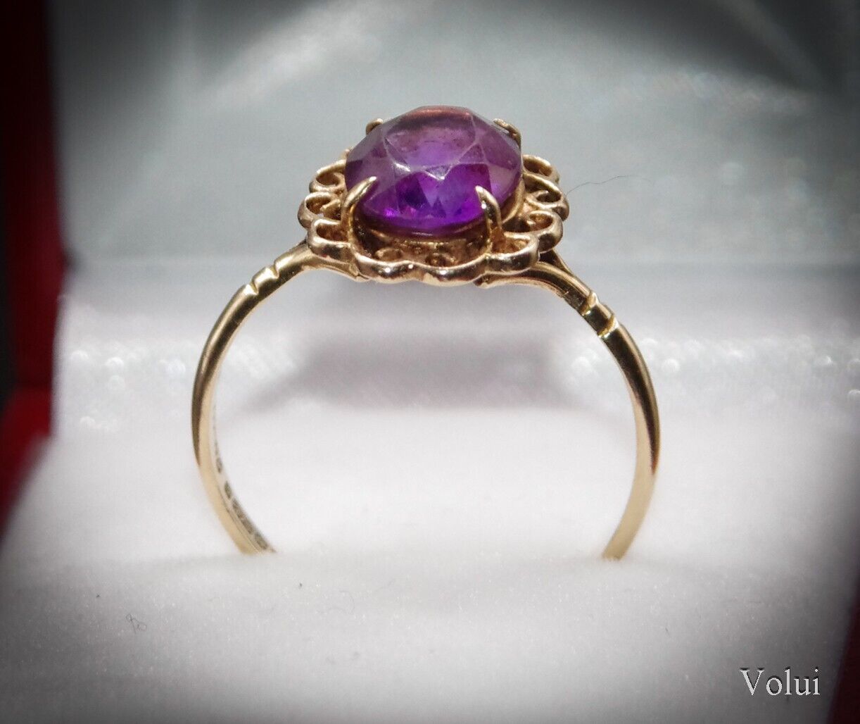 Pretty 9 Carat Gold Amethyst Dress Ring Size S 1/2 Pre-Owned Great Gift Idea