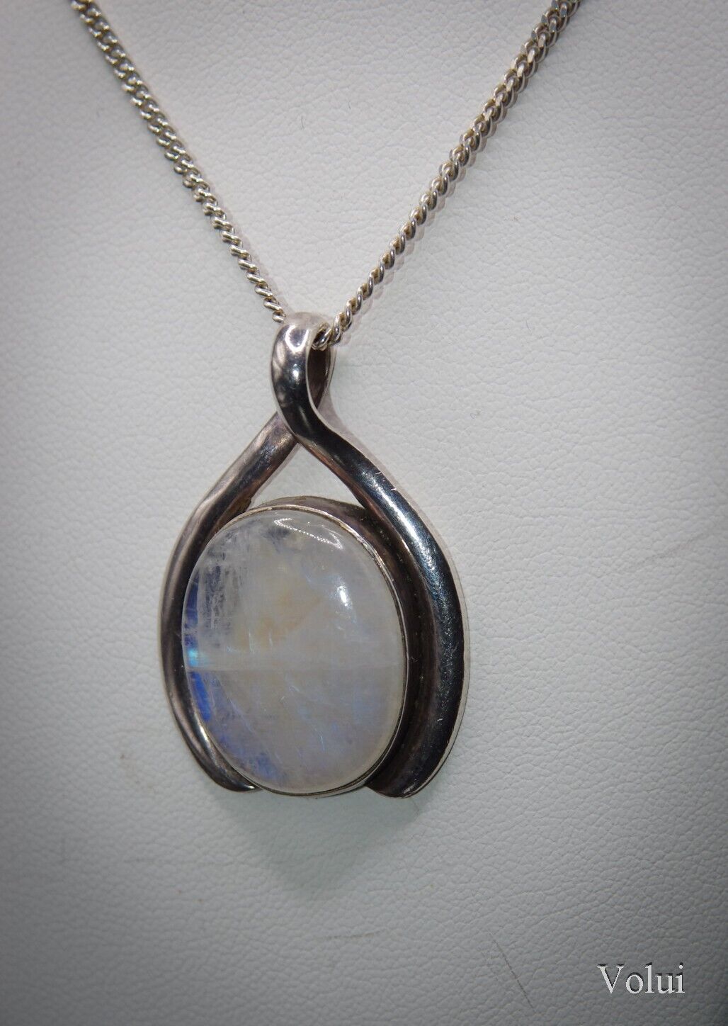 Stunning 925 Silver Mounted Moonstone Pendant and Chain Great Gift Idea