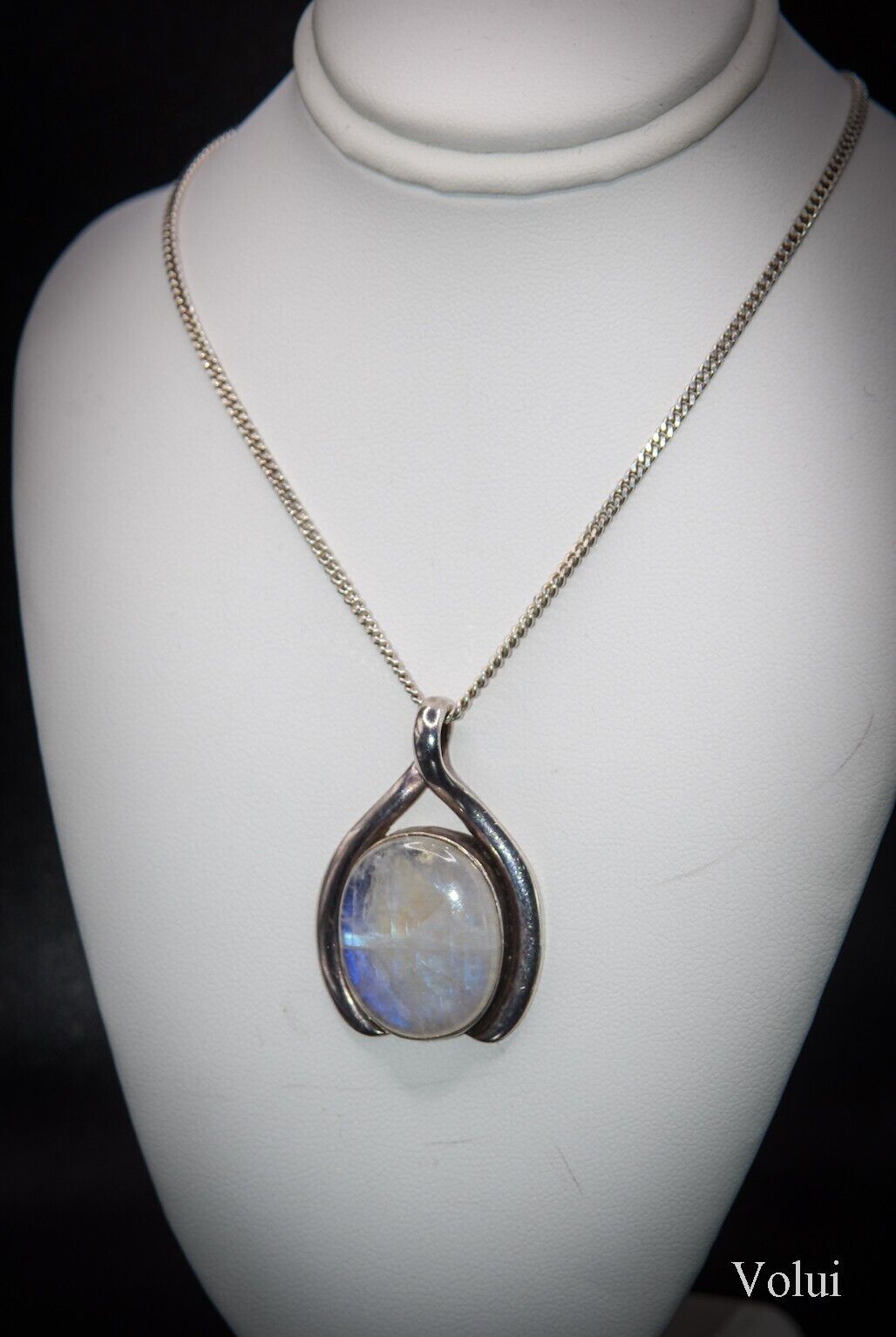 Stunning 925 Silver Mounted Moonstone Pendant and Chain Great Gift Idea