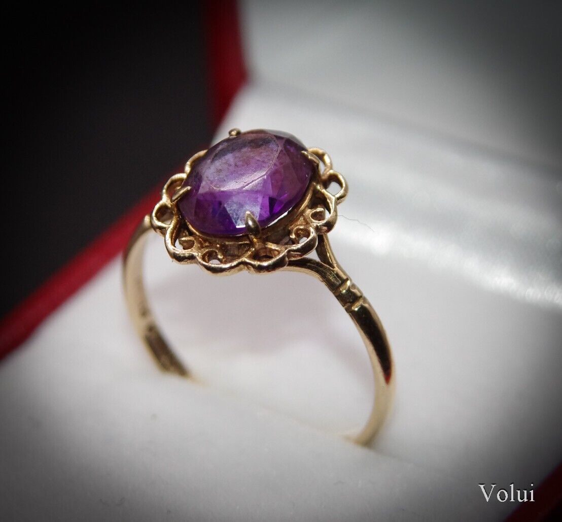 Pretty 9 Carat Gold Amethyst Dress Ring Size S 1/2 Pre-Owned Great Gift Idea